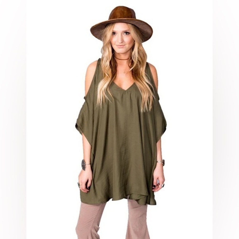 SHOW ME YOUR MUMU PETA-BOO TUNIC IN OLIVE SILKY SATIN